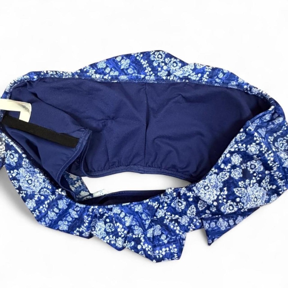 Shorely Blue Floral Bandeau Crop Swim Top Size L NWT - Picture 2 of 4